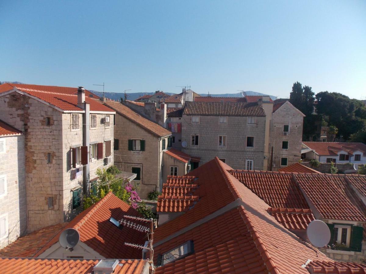 Soukki Town Centre Suites 1 Split Exterior photo
